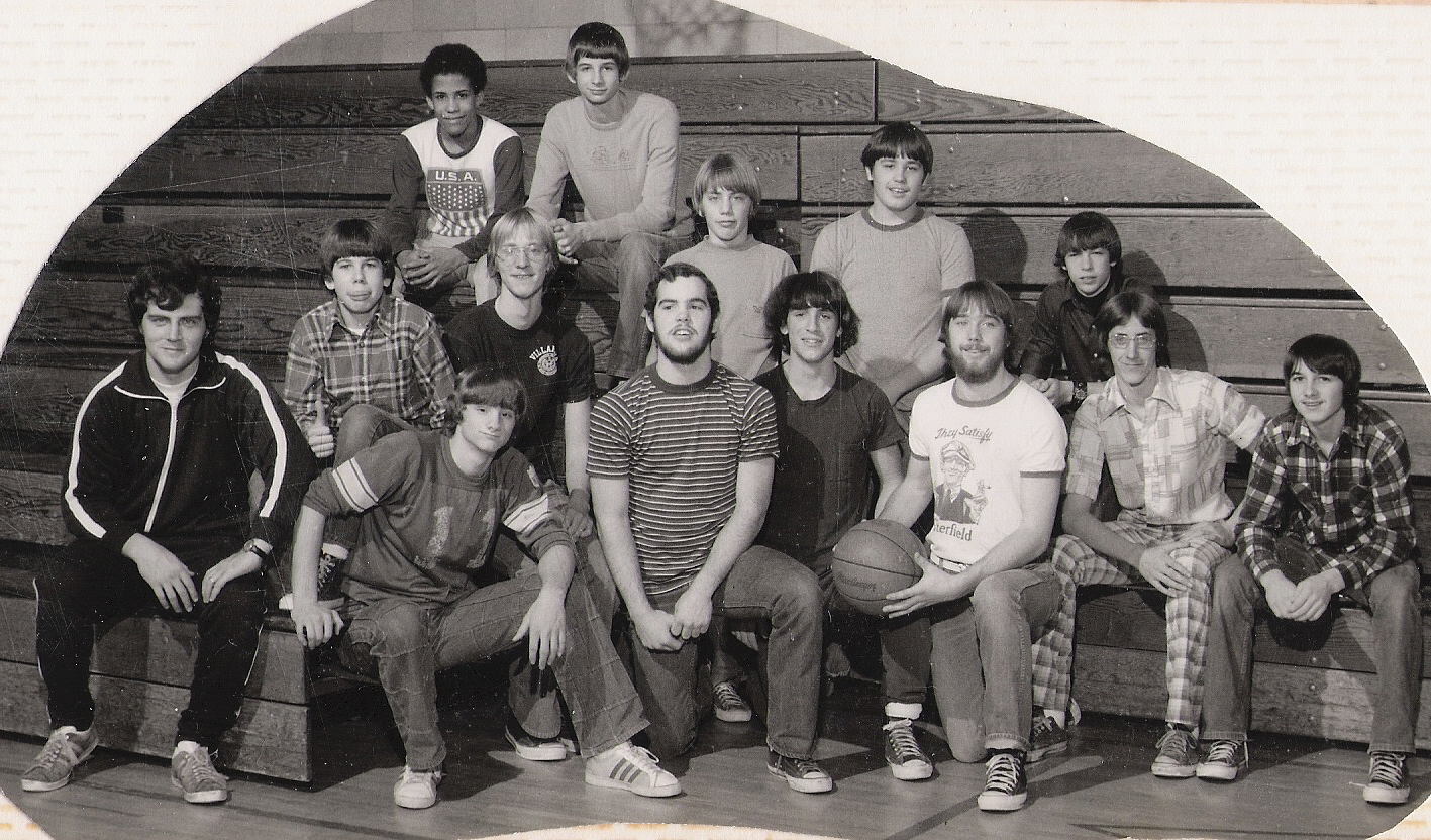 1975jvhoopsteam.jpg